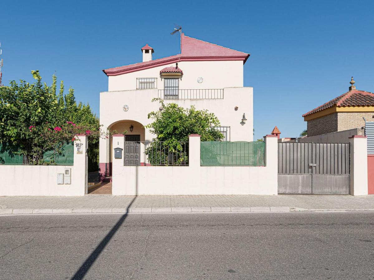 Belvilla By Oyo Casa De Rudi Sevilla Exteriör bild